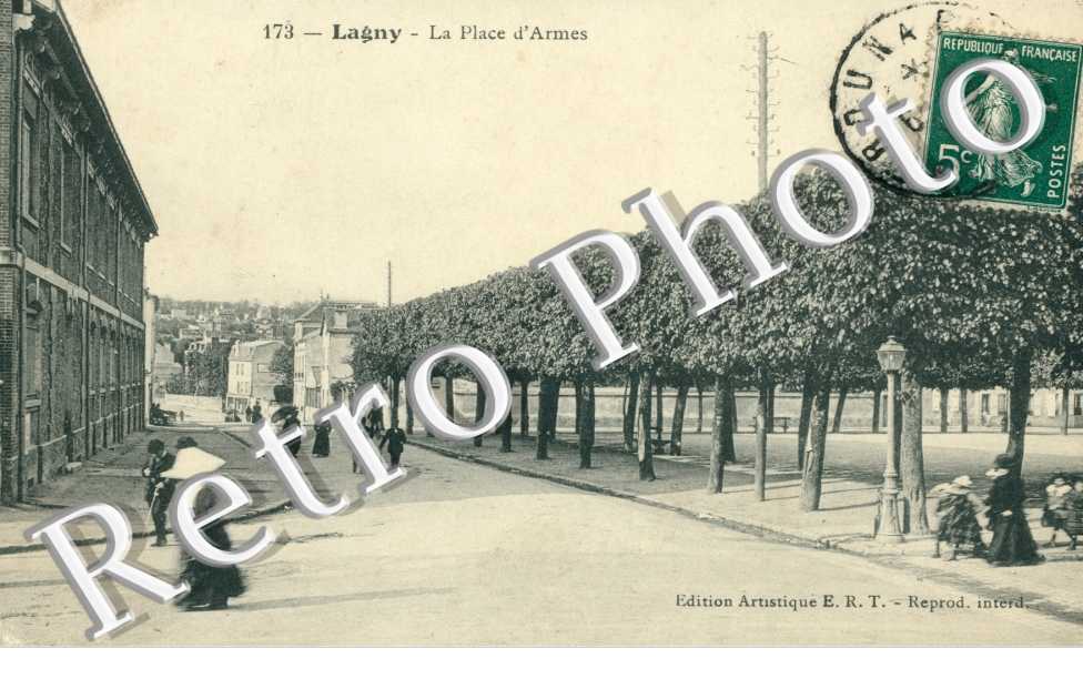  la Place d'Armes