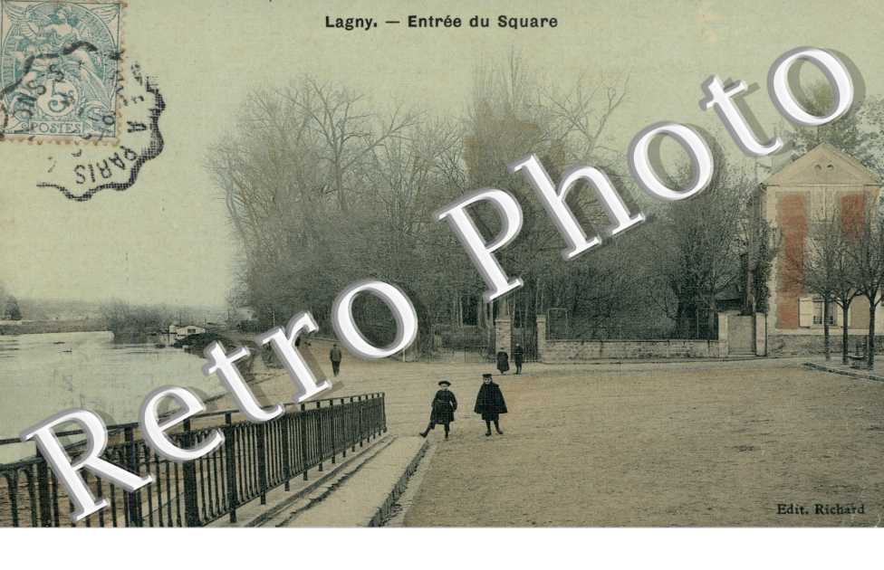 l'Entree du Square