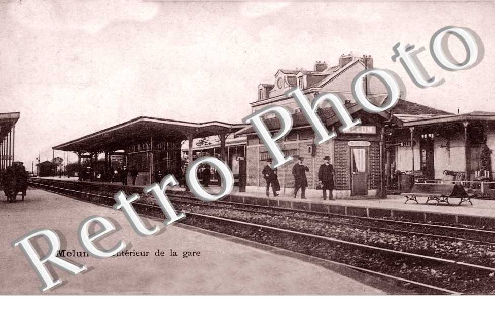 l'Interieur de la Gare
