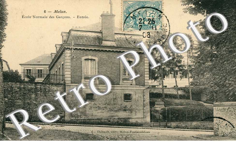 Ecole Normale des Garcons, Entree