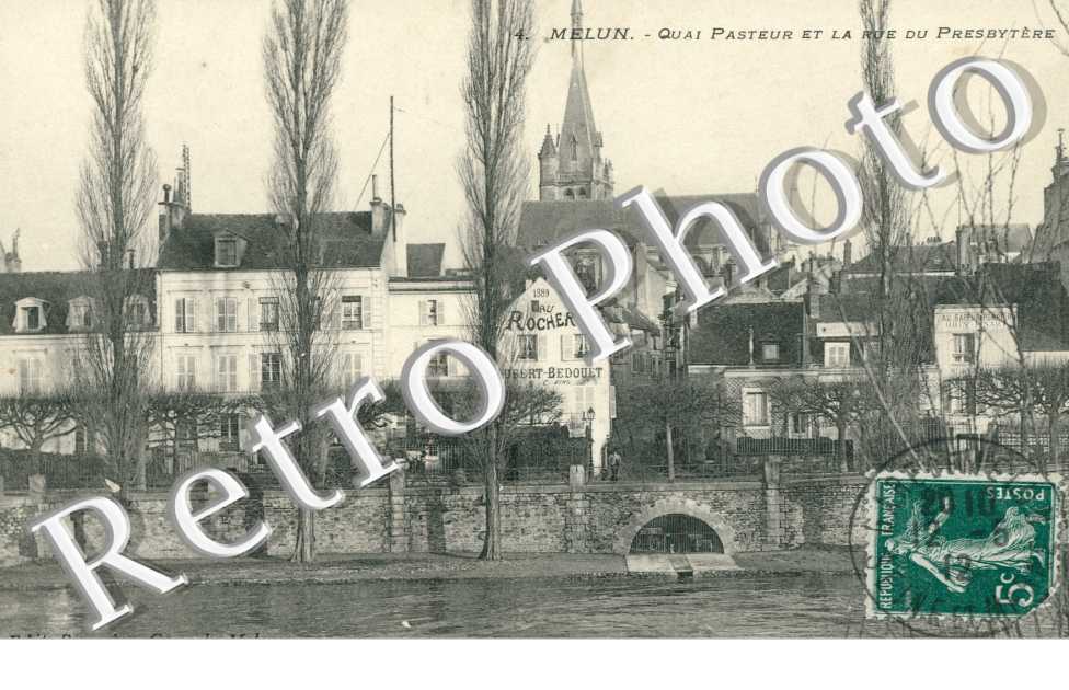 Quai Pasteur et la Rue du Presbytere