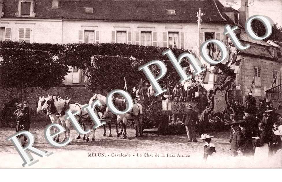 la Cavalcade, le Char de la Paix Armee