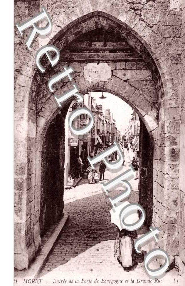 Entree de la Porte de Bourgogne et la Grande Rue