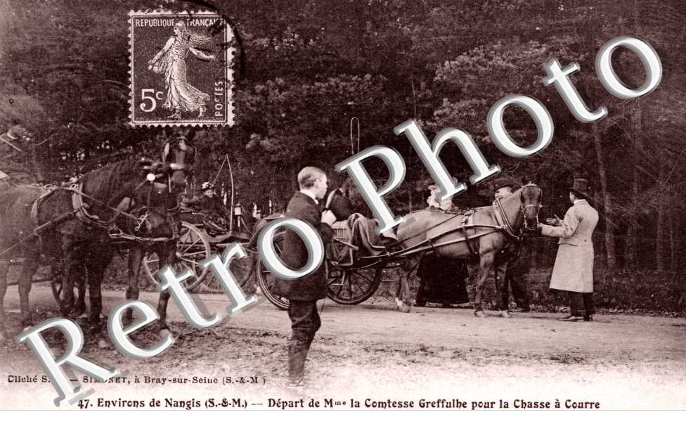 Depart Madame la Comtesse Greffuhle pour la Chasse a Courre