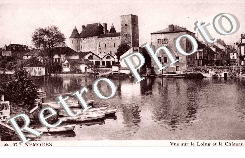 Vue sur le Loing et le Chateau