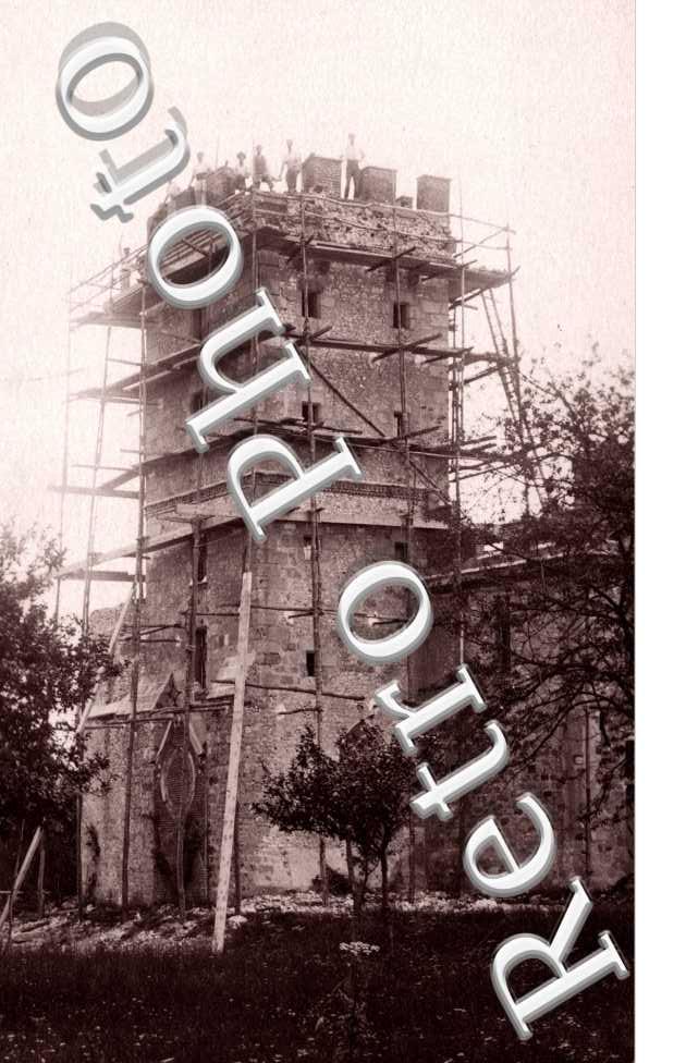Une tour en travaux