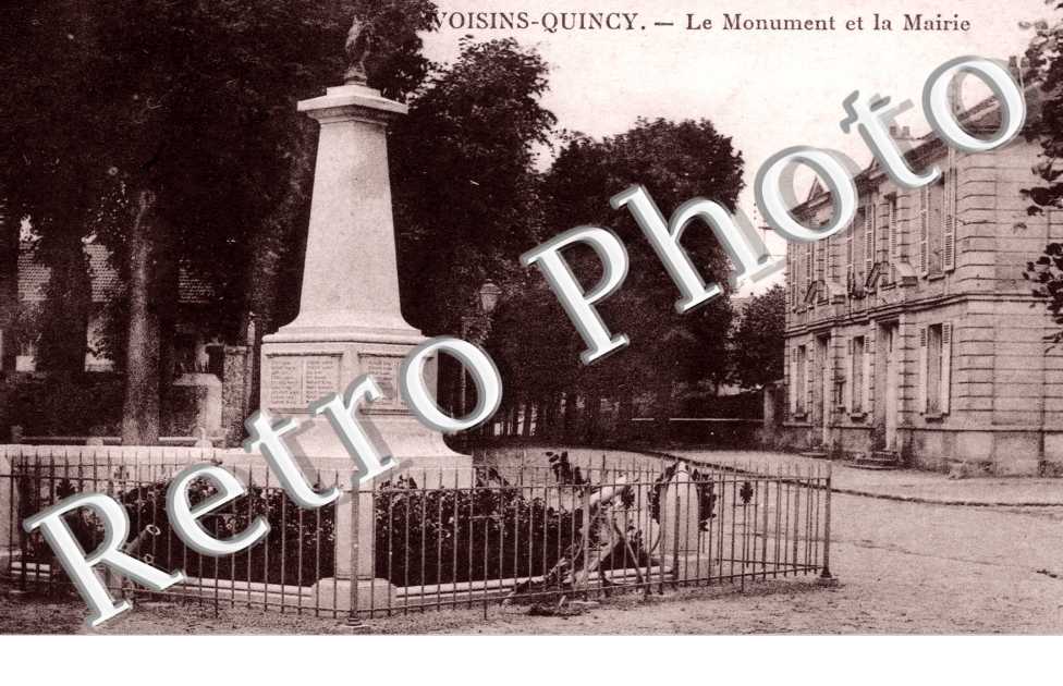 le Monument et la Mairie