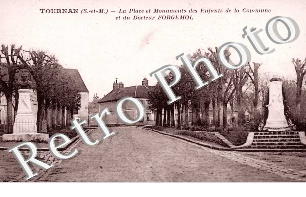 la Place et Monument des Enfants de la Commune et du Docteur Forgemol