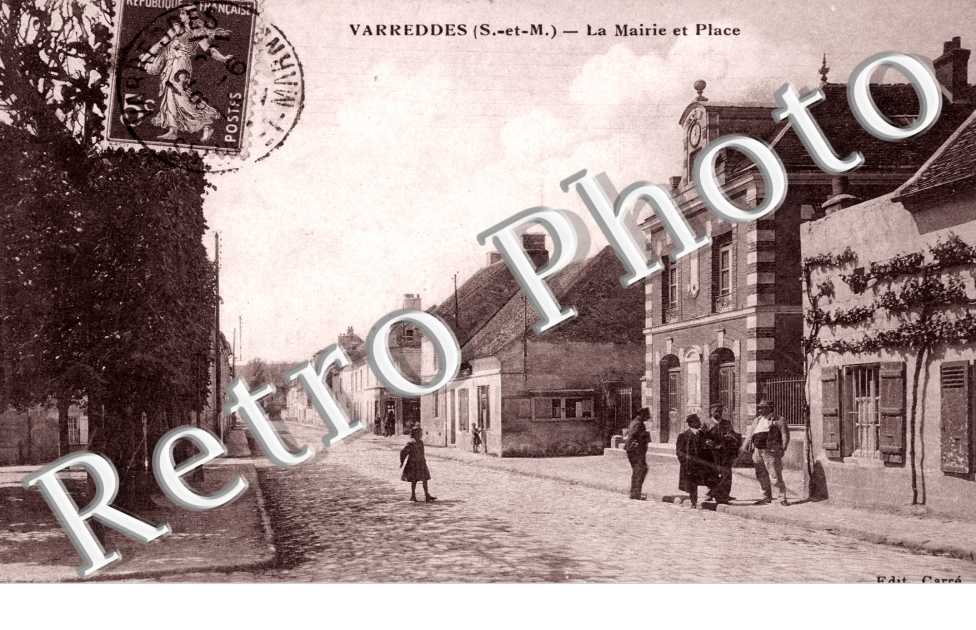 la mairie et la place
