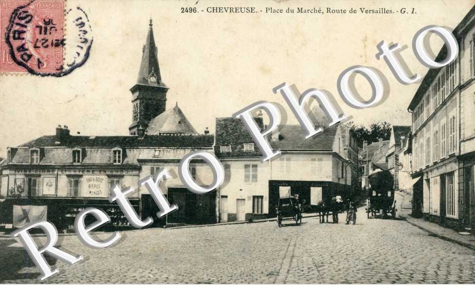 Place du Marché, route de Versailles