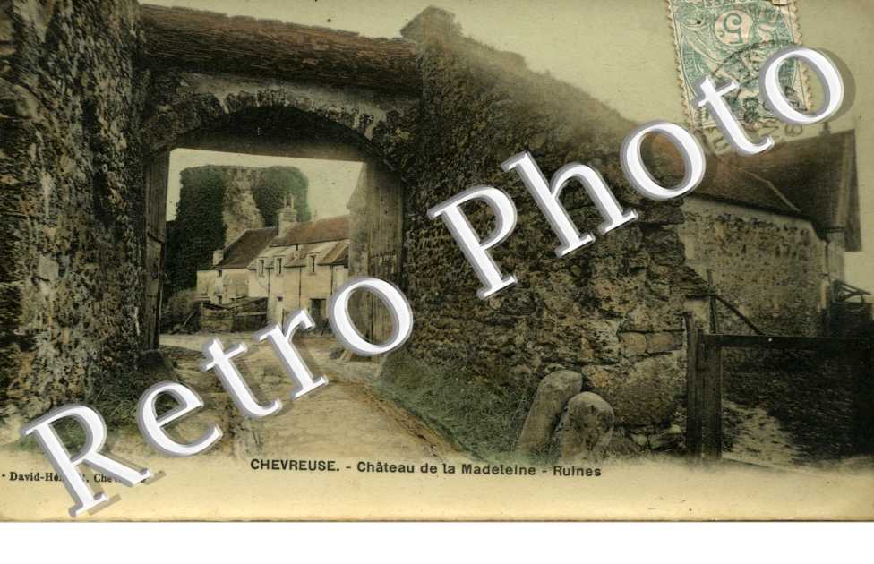 Ruines du Chateau de La Madeleine