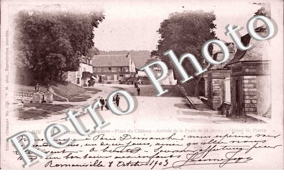 Place du Chateau, Arrivee de la Poste de St Remy a l&#039;Hotel St Pierre
