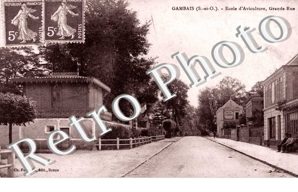 Ecole d&#039;Aviculture, Grande Rue