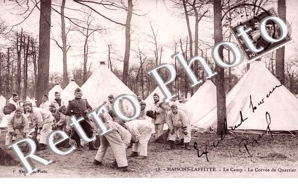 Au Camp - La Corvée de Quartier