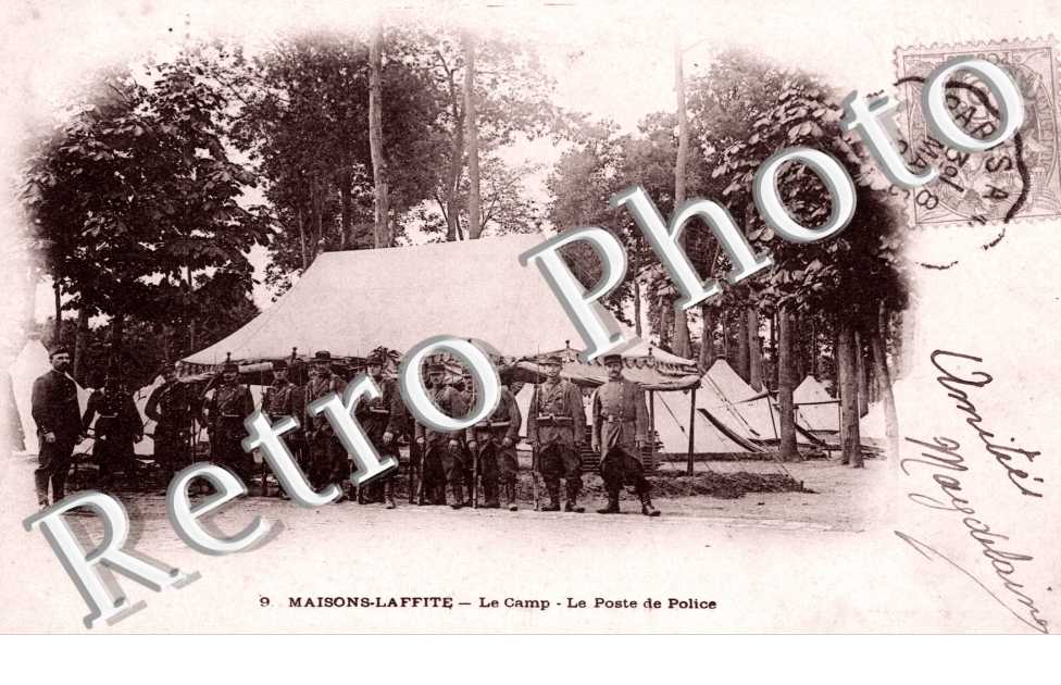 Au Camp - Le Poste de Police