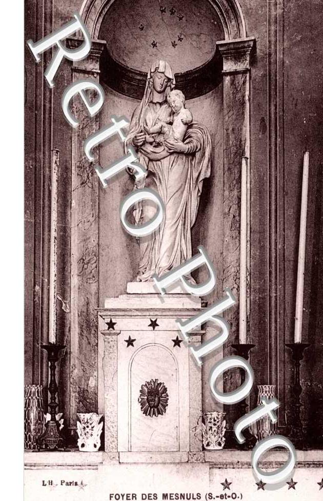 Notre Dame du Chene, Statue de la Sainte Vierge