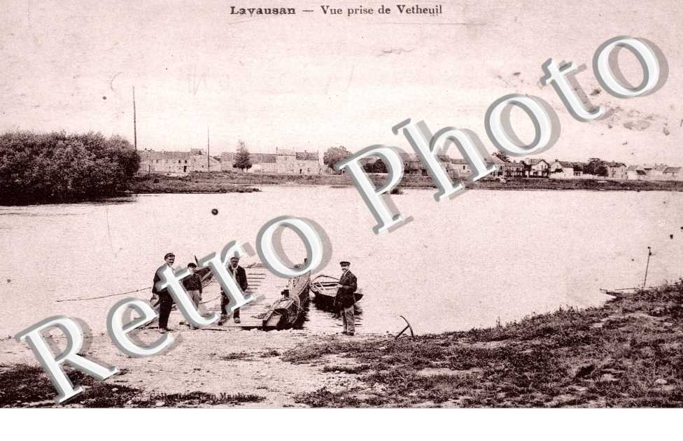 Layausan, vue prise de Vetheuil