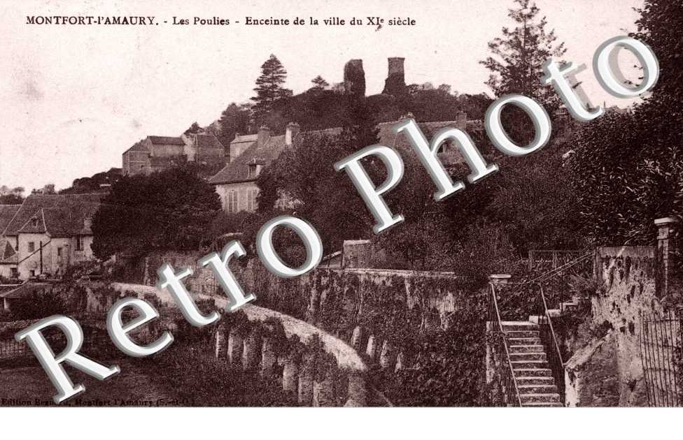 Les Poulies, Enceinte de la Ville