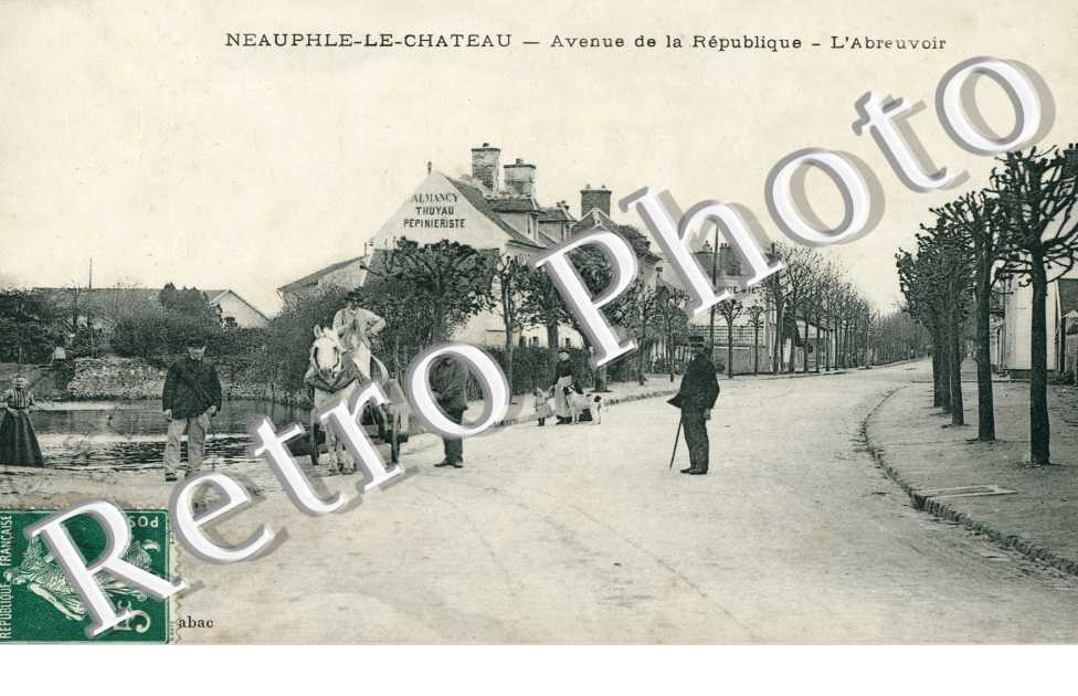 Avenue de la Republique - l&#039;abreuvoir