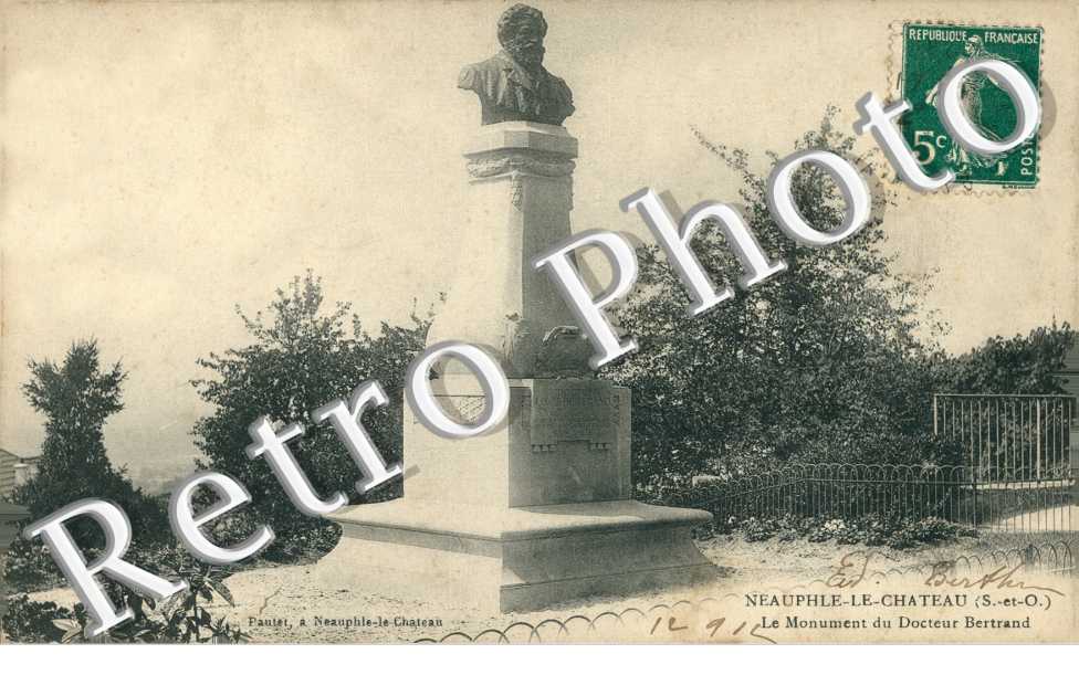 le monument du Docteur Bertrand