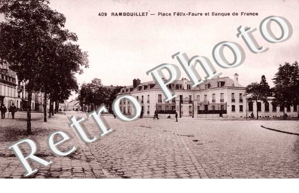 Place Felix-Faure et Banque de France