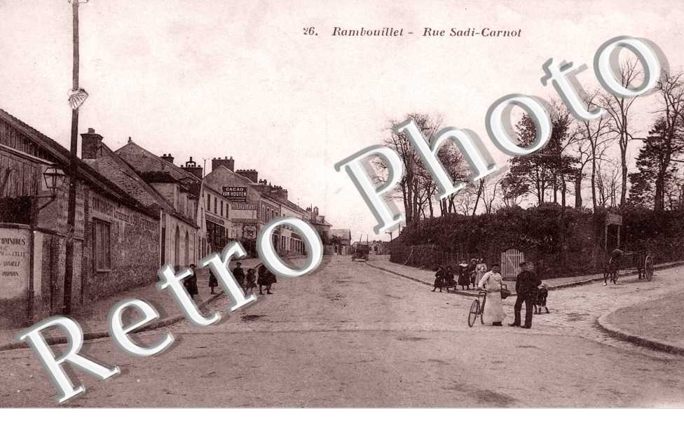 la Rue Sadi-Carnot