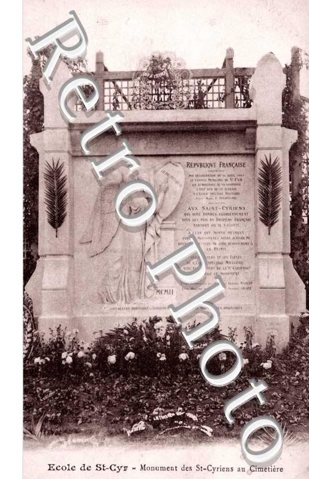 Monument des Saint Cyriens au cimetière