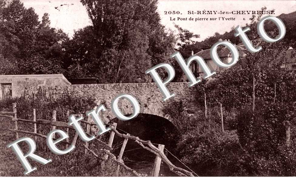 le pont de pierre sur l&#039;Yvette