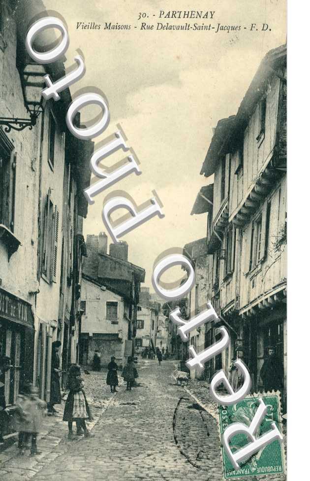 Vieille Maisons. Rue Delavault Saint Jacques