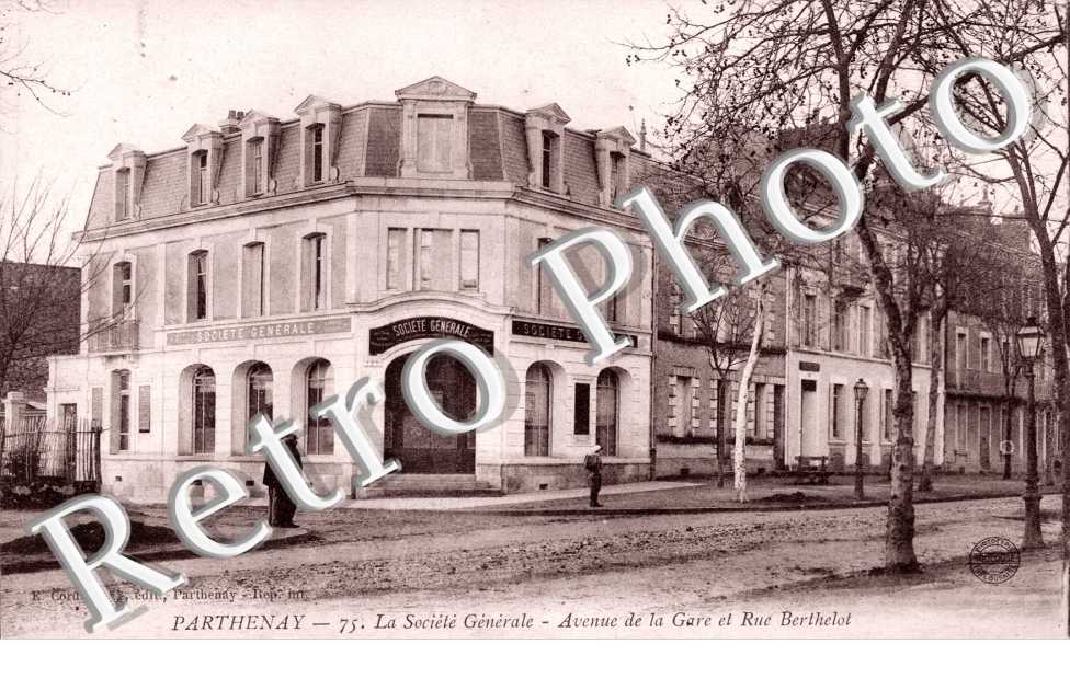 Avenue de la Gare et Rue Berthelot et Societe Generale