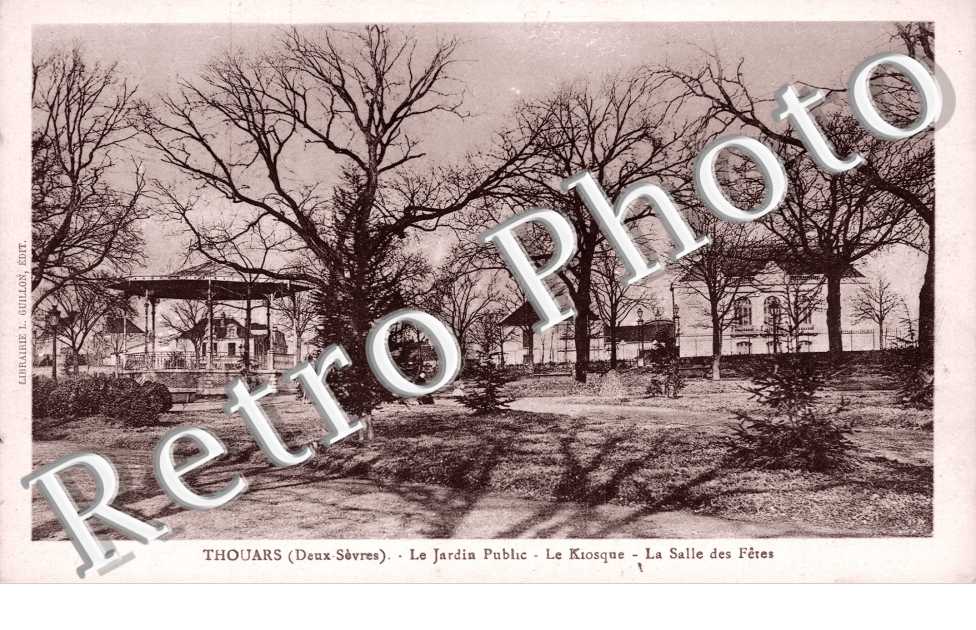 le Jardin Public, le Kiosque, la Salle des Fetes