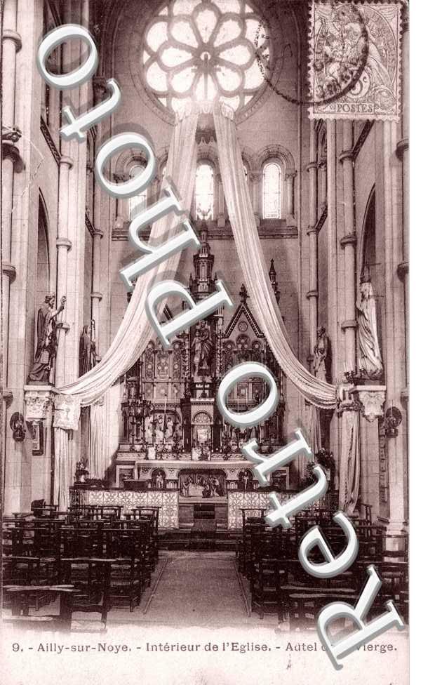 Interieur de l&#039;Eglise, Autel de la Vierge