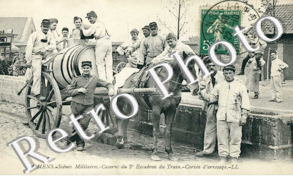 Scene militaire, corvee d'arrosage