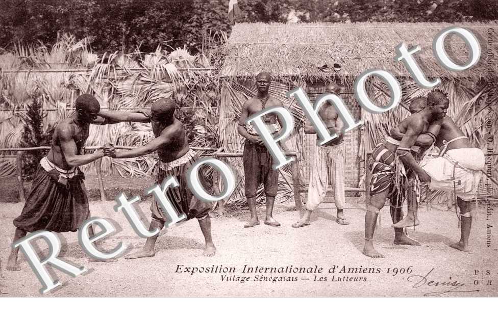 Exposition Internationale d'Amiens 1906, Village Sénégalais, les Lutteurs