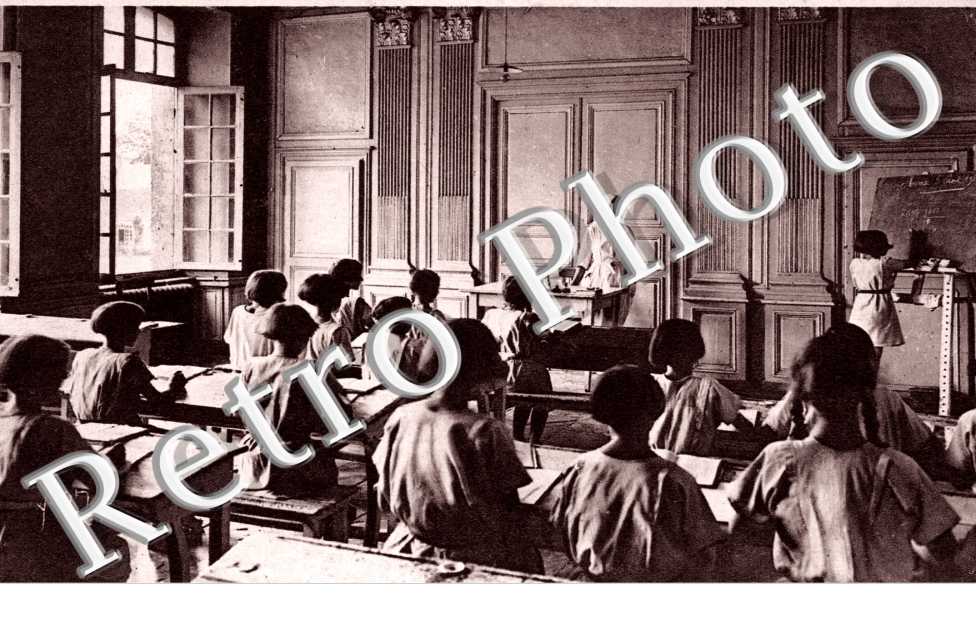 Classe des filles - abbaye de Valloires
