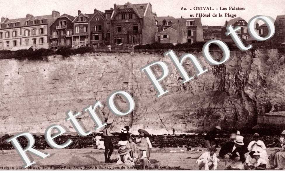 Onival - les falaises et l'hotel de la plage