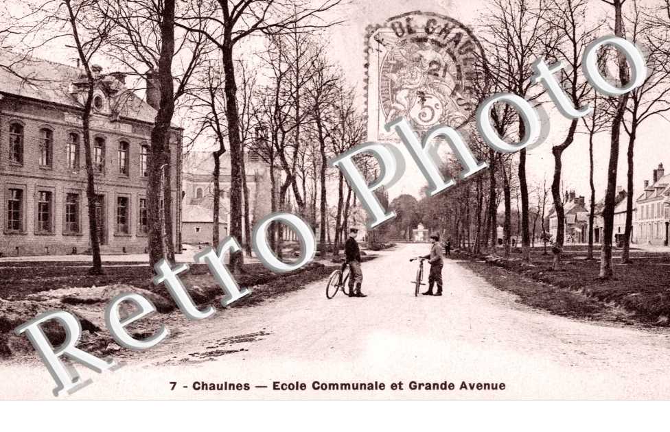 Ecole Communale et Grande Avenue