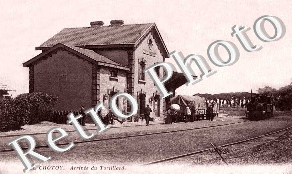 arrivee du Tortillard - La gare