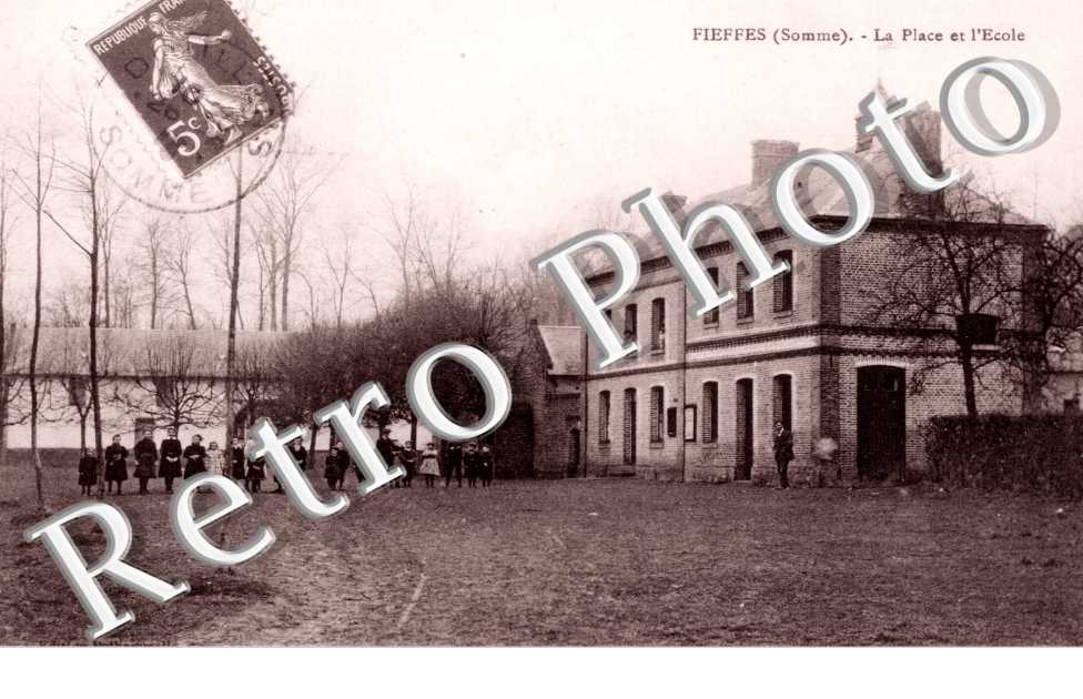 la Place et l&#039;ecole