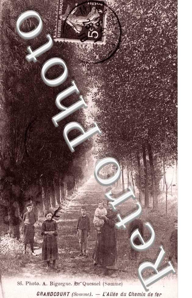 l&#039;allee du chemin de fer