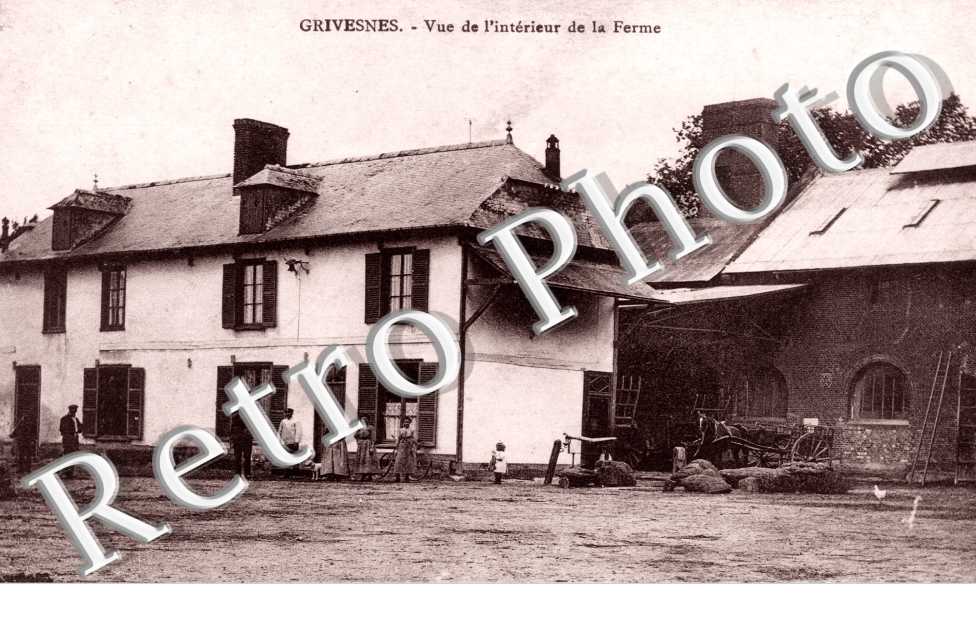 vue de l&#039;interieur de la ferme