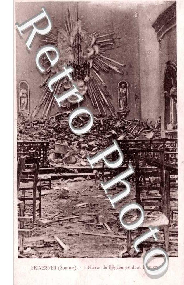 Interieur de l&#039;Eglise apres la Guerre