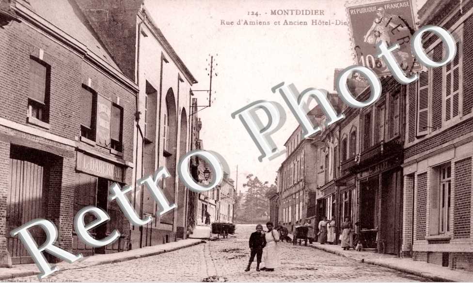 la Rue d&#039;Amiens et l&#039;Ancien Hotel-Dieu