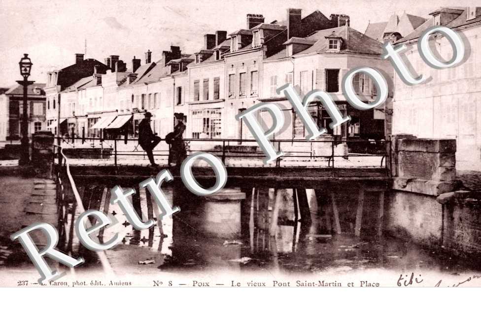 le Vieux Pont Saint-Martin et la Place