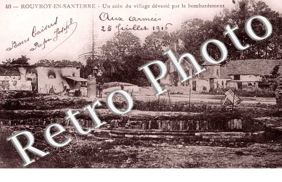 Un Coin du Village devaste par le Bombardement
