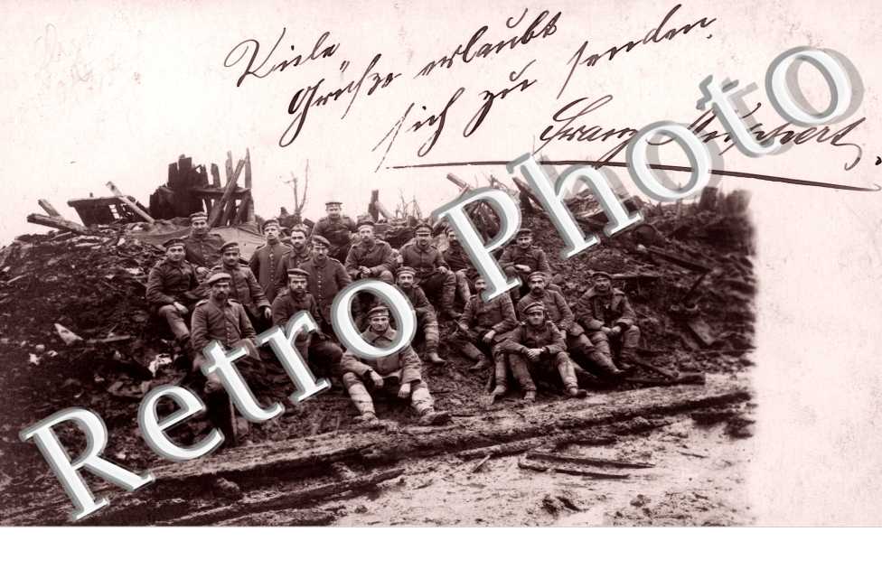 Un Groupe de Militaire
