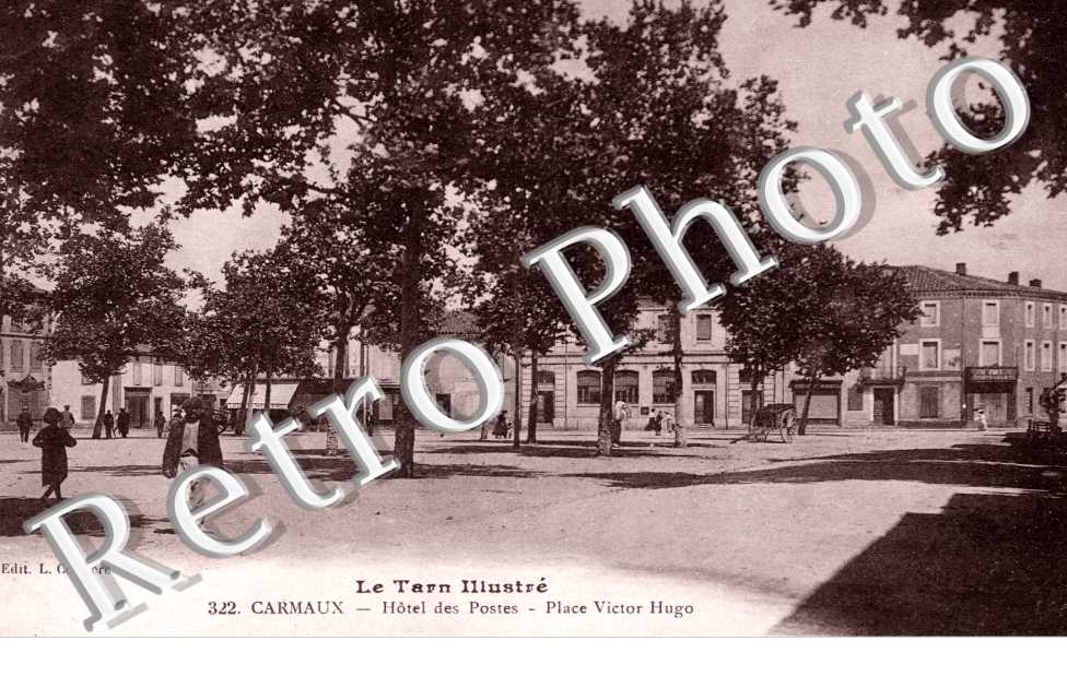 l'Hotel des Postes, la Place Victor Hugo