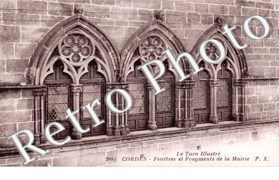 Fenetres et Fragments de la Mairie