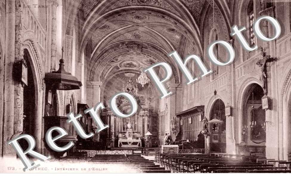Interieur de l'eglise