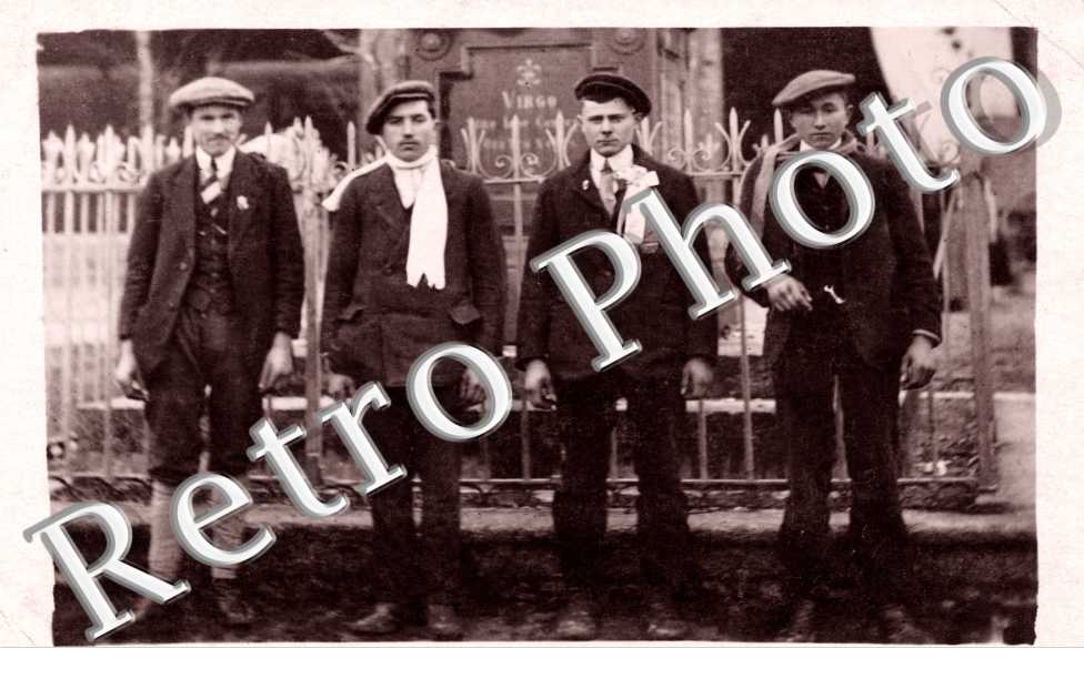 quatres adolescents